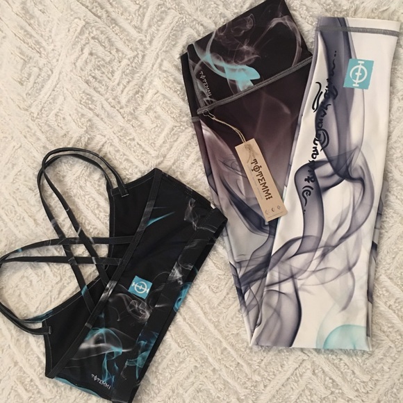 ☄NWT Totemmi Ink Swirl Yoga Set🌊 - Picture 5 of 5